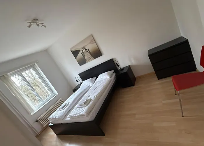 Hitrental Stauffacher Apartments